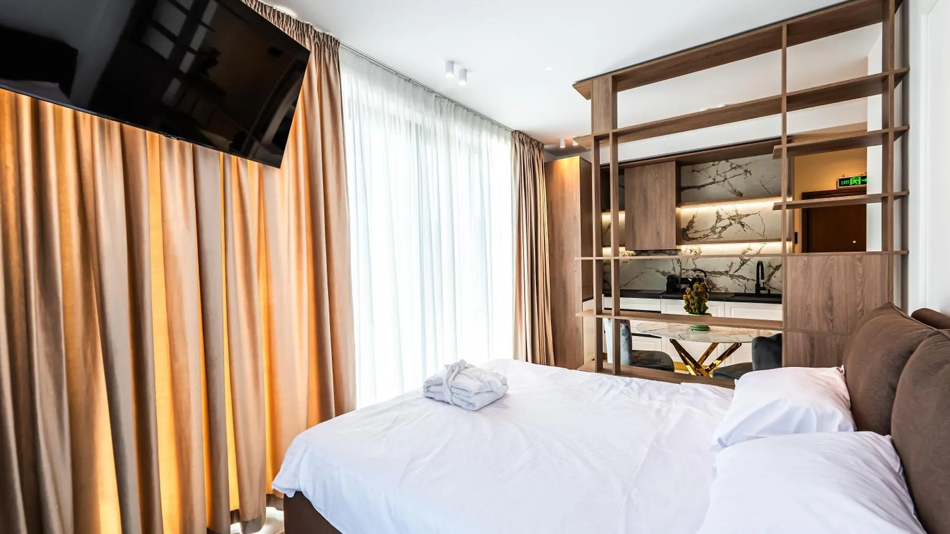 Skyline Suites Bucharest 0*,