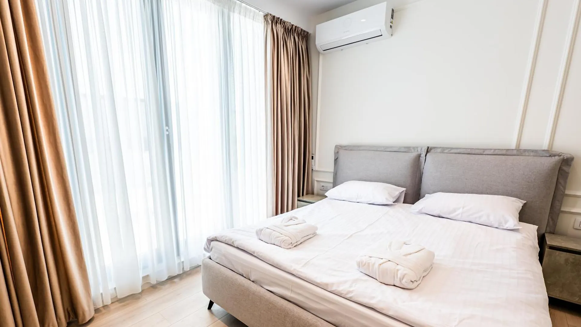 Apartment Skyline Suites Bucharest Romania