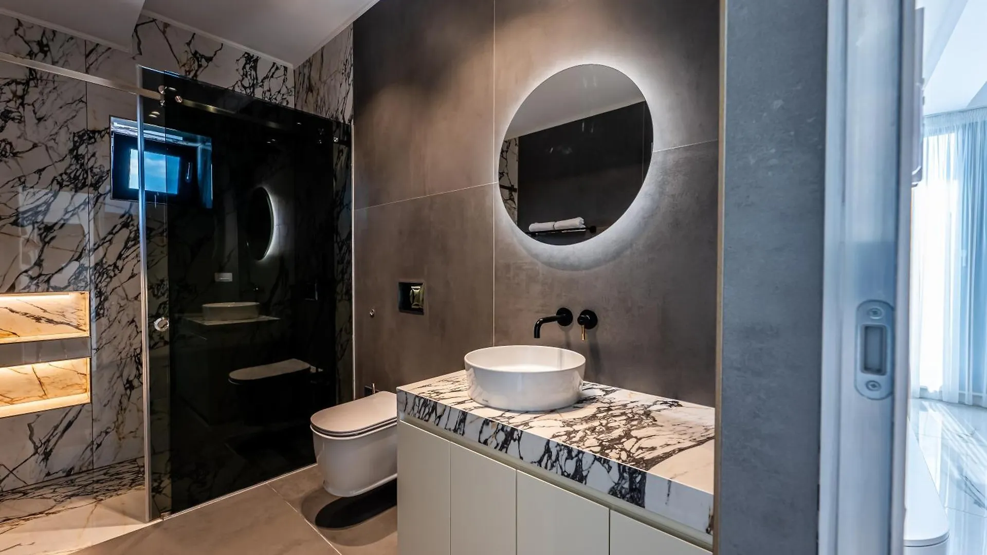 Apartment Skyline Suites Bucharest