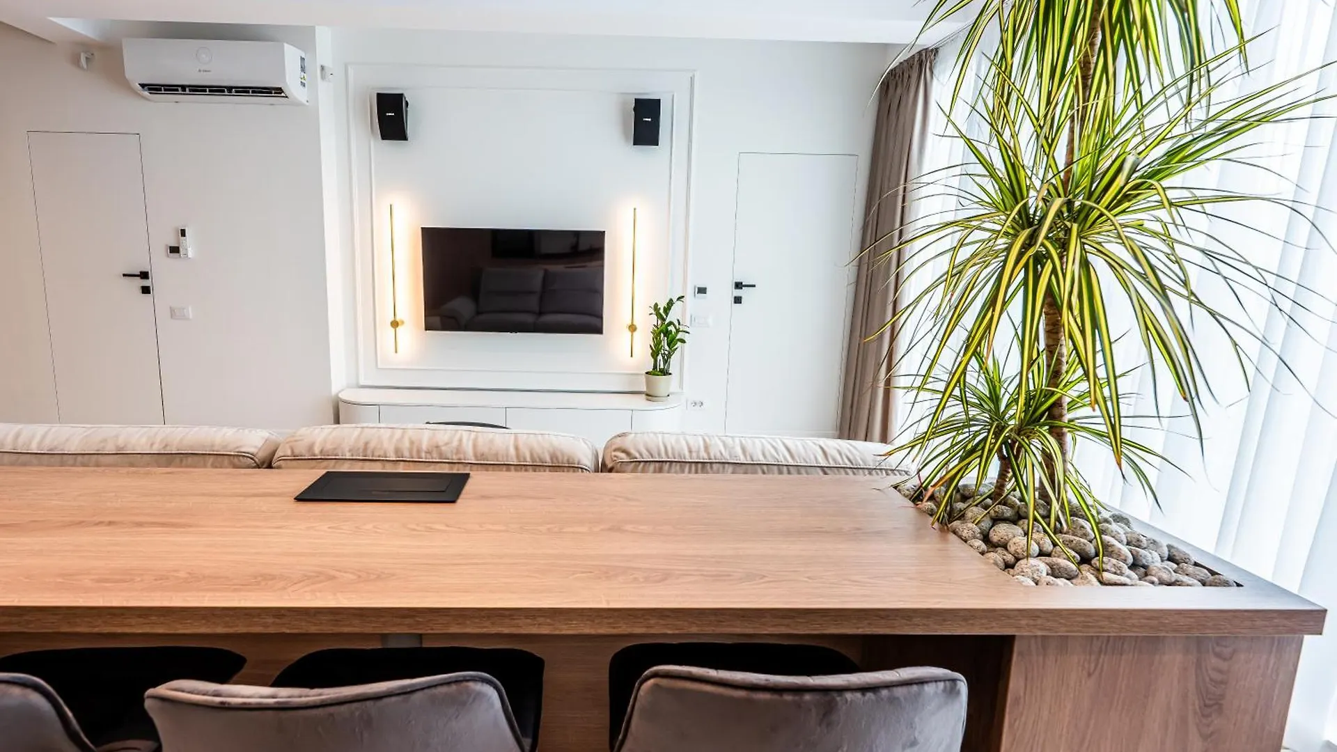 Skyline Suites Bucharest 0*,